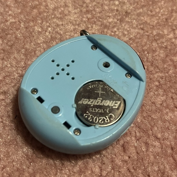 Vintage Tamagotchi Connection V2 - Picture 3 of 4